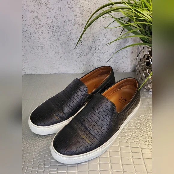 Aquatalia Women's Ashlynn Embossed Slip-On Leather Italy Black Wove Sneakers